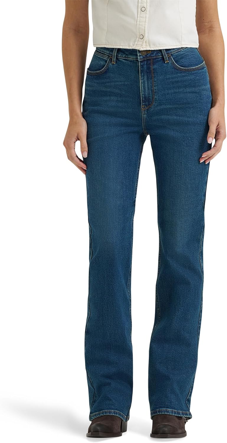 Wrangler high rise Bold Boot jean for Texas suede jacket outfit